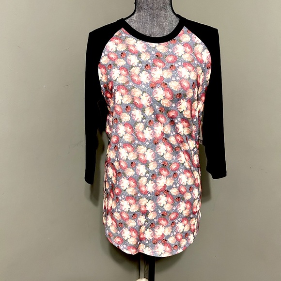 NWT LuLaRoe Randy Baseball Length Sleeve T Shirt Size M - Picture 1 of 5
